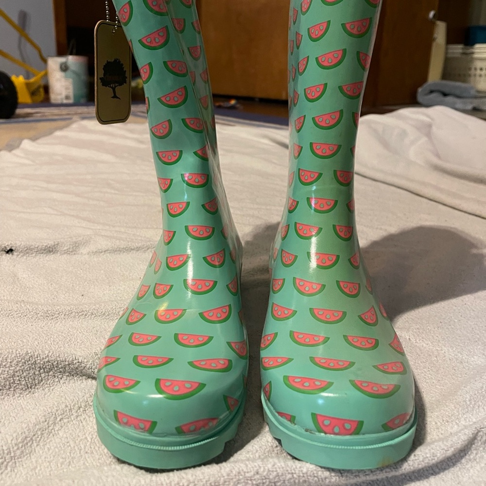 Chooka watermelon rain boots women NWT size 10